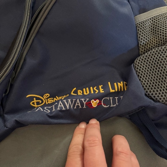 Disney Cruise Line Castaway Club Single Sling Shoulder Bag Blue/Gray Embroidered - Picture 4 of 5